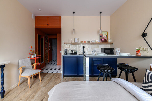 Фотография: Кухня и столовая в стиле Современный, Минимализм, Малогабаритная квартира, Квартира, Студия, Проект недели, Санкт-Петербург, Кирпичный дом, до 40 метров, Арина Зайцева – фото на INMYROOM