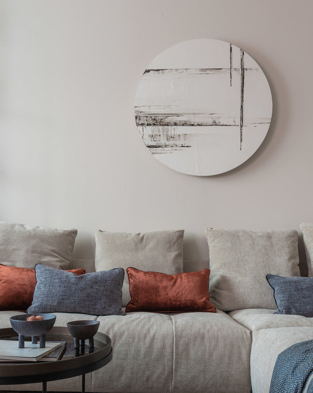 Фото из портфолио Современная квартира с нотками эко-мотивов – фотографии дизайна интерьеров на INMYROOM