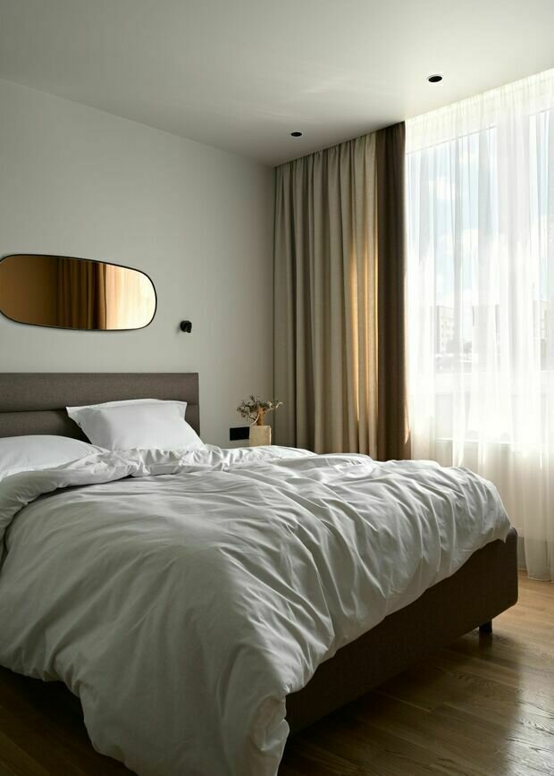 Фотография: Спальня в стиле Современный, Минимализм, Квартира, Проект дня, Калининград, Монолитный дом, 2 комнаты, 40-60 метров, Юлия Смышляева – фото на INMYROOM