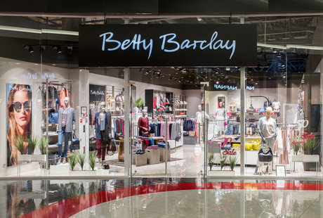 Betty Barclay — Освещение для магазина одежды