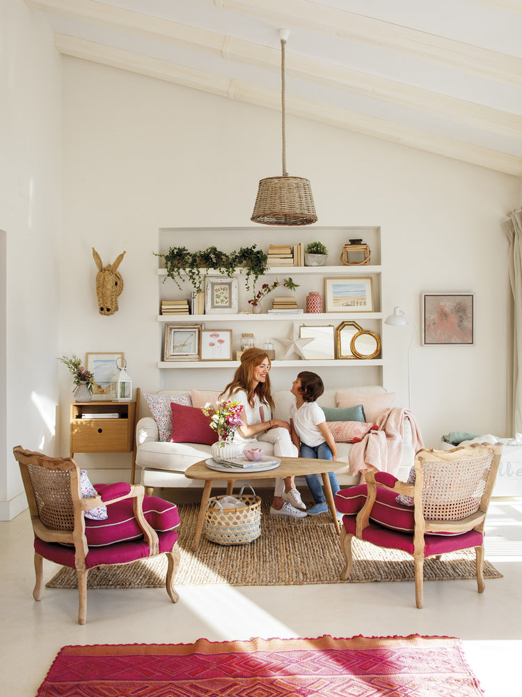 Фотография: в стиле , Прованс и Кантри, Современный, Декор интерьера, Дом, Италия, Декор, Терраса, Белый, Зеленый, Розовый – фото на INMYROOM Фотография: в стиле , Прованс и Кантри, Современный, Декор интерьера, Дом, Италия, Декор, Терраса, Белый, Зеленый, Розовый – фото на INMYROOM