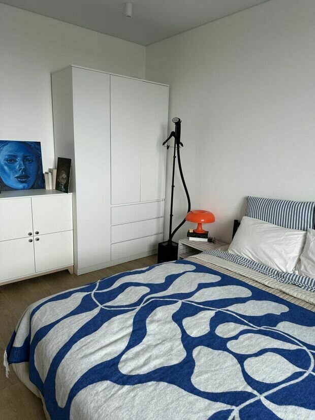 Фотография: Спальня в стиле Скандинавский, Современный, Квартира, Москва, Ремонт на практике, 2 комнаты, 60-90 метров – фото на INMYROOM