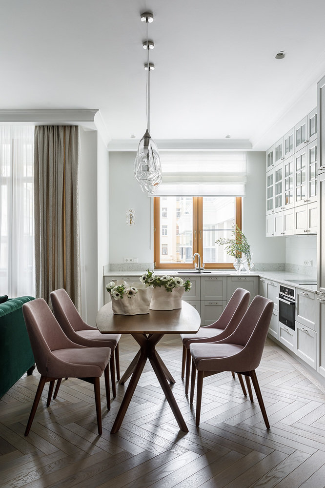 Фотография: Кухня и столовая в стиле Современный, Квартира, Проект недели, Санкт-Петербург, 3 комнаты, 60-90 метров, Проектное бюро 7.4.2, Наталья Анищенко – фото на INMYROOM Фотография: Кухня и столовая в стиле Современный, Квартира, Проект недели, Санкт-Петербург, 3 комнаты, 60-90 метров, Проектное бюро 7.4.2, Наталья Анищенко – фото на INMYROOM