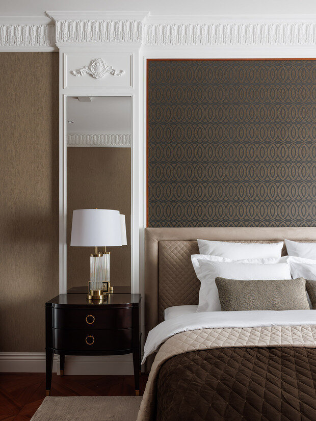 Фотография: Спальня в стиле Классический, Современный, Эклектика, Квартира, Проект дня, Санкт-Петербург, Кирпичный дом, 4 и больше, Более 90 метров, Эксклюзивные проекты, современный с элементами классики и роскоши, Елена Куртина, Жанна Тульнова – фото на INMYROOM