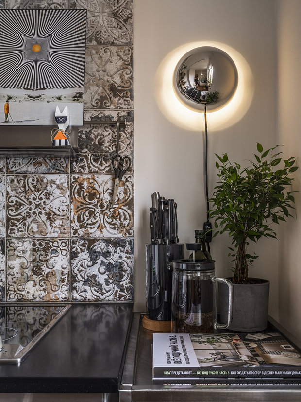 Фотография: Кухня и столовая в стиле Лофт, Эклектика, Квартира, Проект недели, Москва, Виктория Золина, Zi-Design Interiors, П-44, Панельный дом, 1 комната, до 40 метров, ПРЕМИЯ INMYROOM – фото на INMYROOM