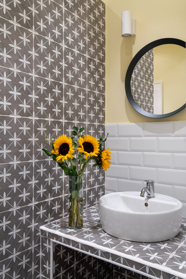 Фотография: Ванная в стиле Скандинавский, Современный, Малогабаритная квартира, Квартира, Студия, Проект недели, Москва, до 40 метров, Ирина Бебешина – фото на INMYROOM