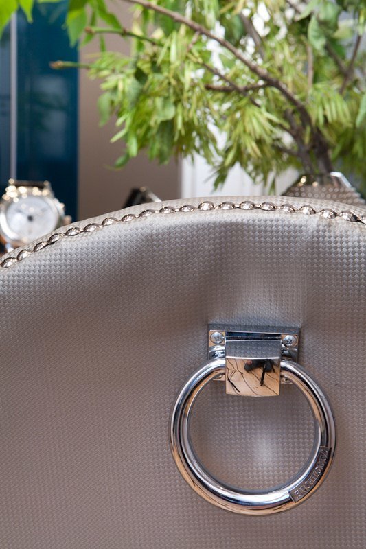 Фотография: Декор в стиле Современный, Гостиная, Декор интерьера, Интерьер комнат, Проект недели – фото на INMYROOM Фотография: Декор в стиле Современный, Гостиная, Декор интерьера, Интерьер комнат, Проект недели – фото на INMYROOM