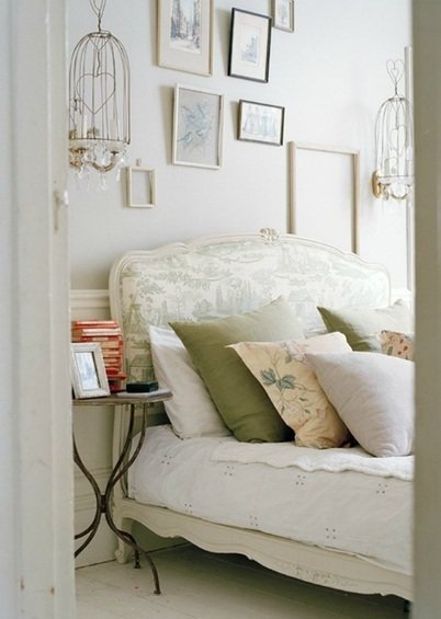 Фотография: Спальня в стиле Прованс и Кантри, Декор интерьера, Декор дома, Цвет в интерьере, Белый, Бассейн – фото на INMYROOM