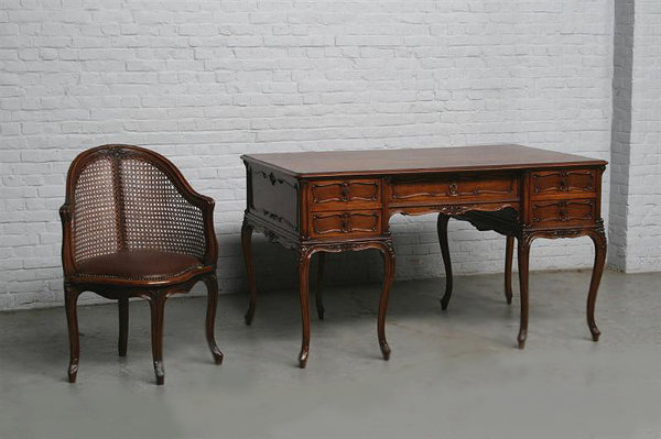 Фото из портфолио Старинная мебель из Европы – фотографии дизайна интерьеров на INMYROOM