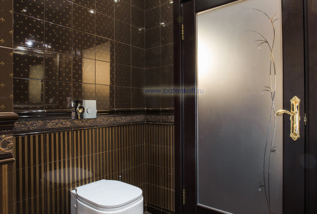 Фото реализзованного туалета в классическом стиле от Батенькофф