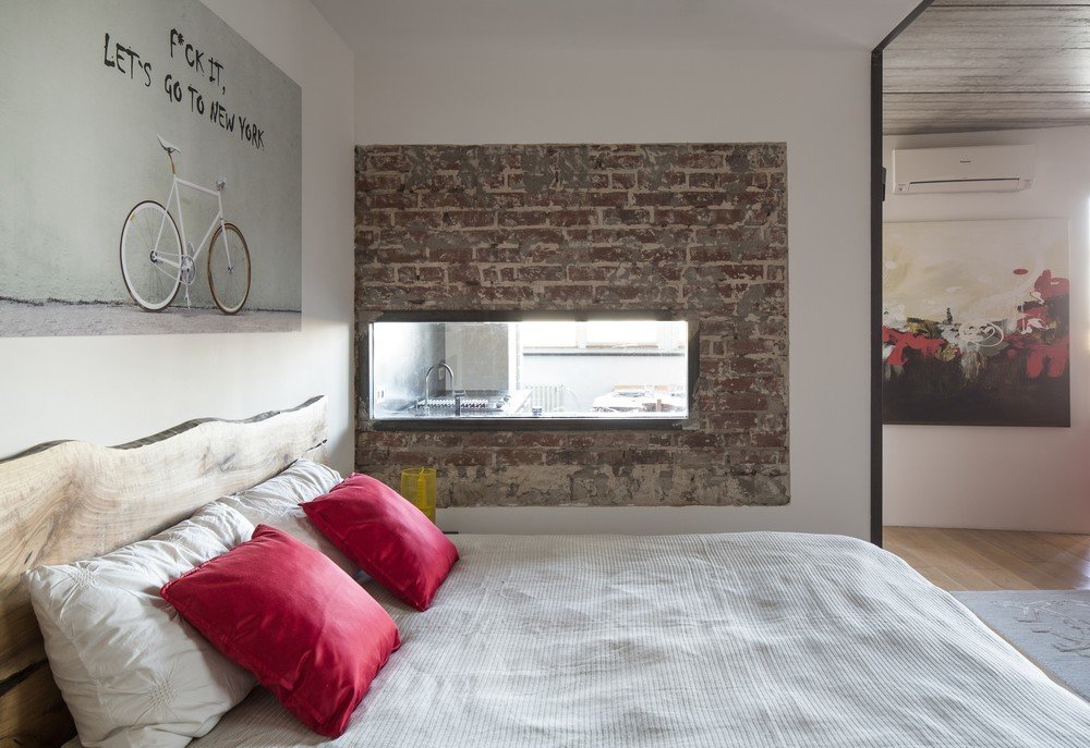 Фотография: Спальня в стиле Лофт, Квартира, Студия, Проект недели, Москва, Дмитрий Жигалев, Сергей Бахарев, 60-90 метров, «Однушечка», Екатерина Аверкина – фото на INMYROOM Фотография: Спальня в стиле Лофт, Квартира, Студия, Проект недели, Москва, Дмитрий Жигалев, Сергей Бахарев, 60-90 метров, «Однушечка», Екатерина Аверкина – фото на INMYROOM