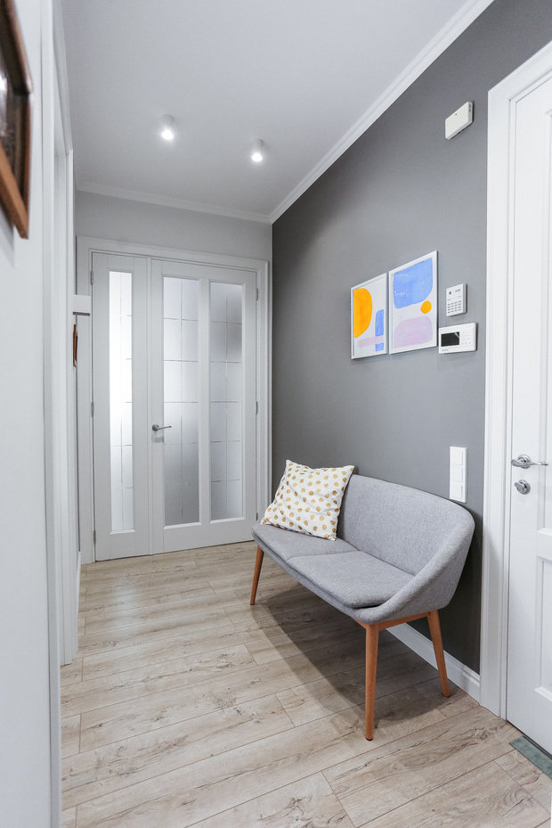 Фотография: Прихожая в стиле Скандинавский, Современный, Квартира, Проект недели, Москва, 2 комнаты, 40-60 метров, Алена Рогачева, Полина Масленкина – фото на INMYROOM