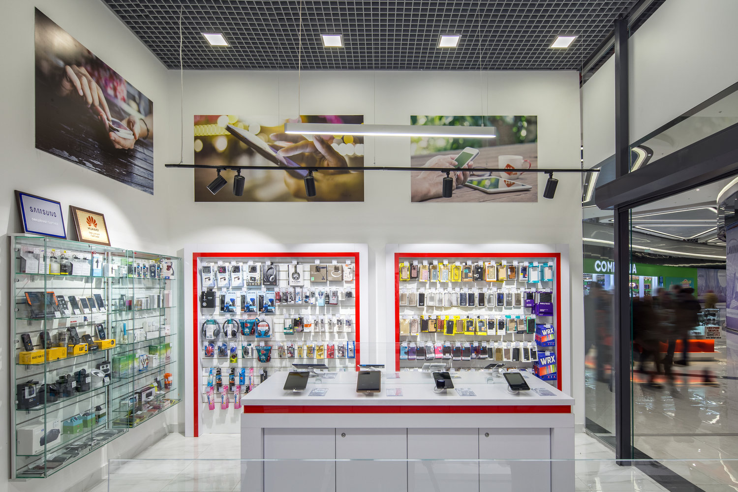 Фото из портфолио ttt — Освещение для магазина смартфонов и аксессуаров – фотографии дизайна интерьеров на INMYROOM Фото из портфолио ttt — Освещение для магазина смартфонов и аксессуаров – фотографии дизайна интерьеров на INMYROOM