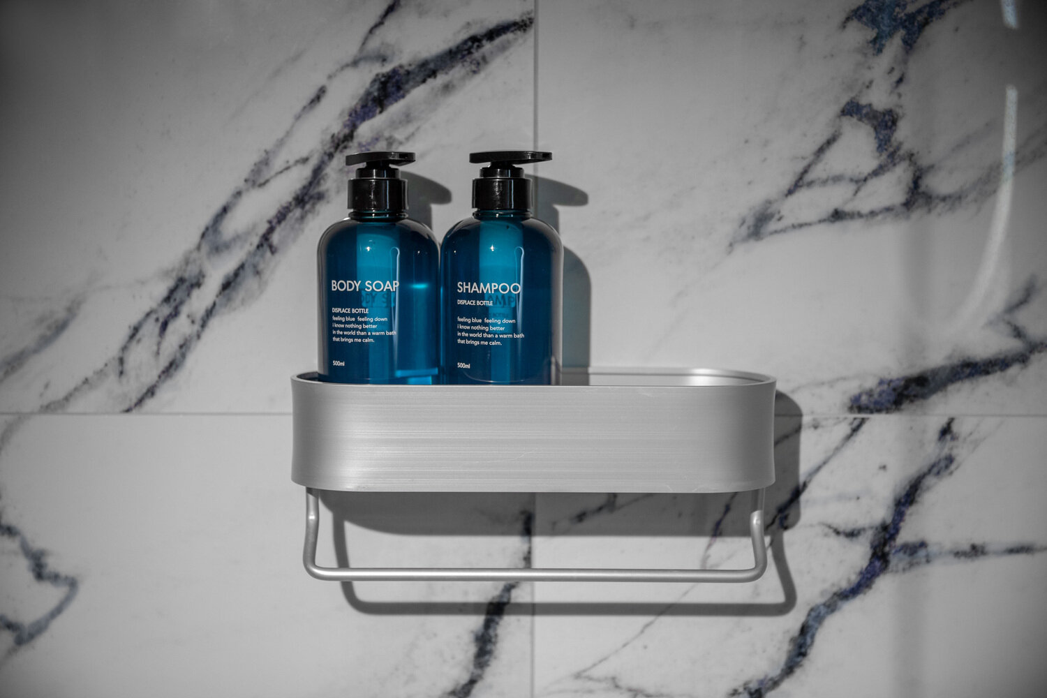 Фотография: в стиле , Ванная, Квартира, Интерьер комнат, Дизайн интерьера, Переделка, маленький санузел, отделка санузла, как обустроить санузел, интерьер санузла, как оформить маленький санузел, переделка хрущевки, Хрущевка, дизайн санузла, интерьер хрущевки, как обновить хрущевку, Хранение в хрущевке, ванна в хрущёвке, ванная в хрущёвке, санузел хрущевки – фото на INMYROOM