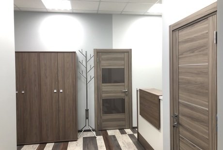 Офис с отдельной переговорной