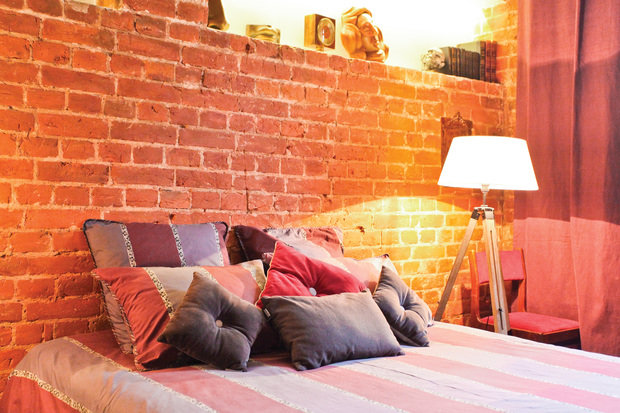 Фотография: Спальня в стиле Лофт, Декор интерьера, Дом, Дома и квартиры, Стена – фото на INMYROOM