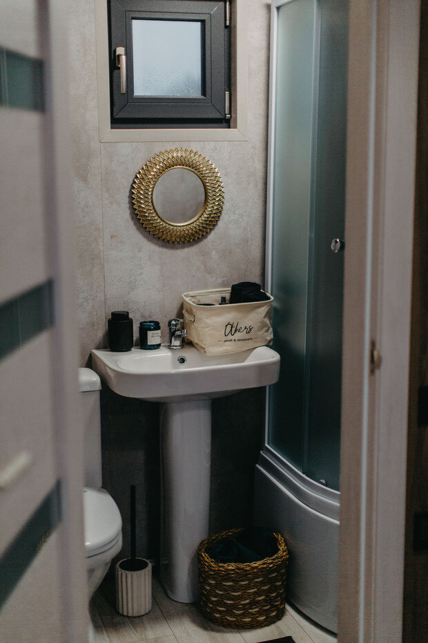 Фотография: Ванная в стиле Скандинавский, Современный, Студия, Дом, Минимализм, Проект недели, Дача, Дом и дача, до 40 метров, Истра – фото на INMYROOM