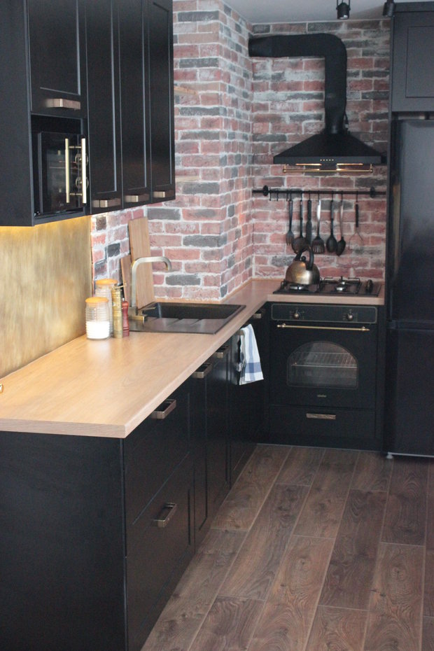 Фото из портфолио Кухня "Черное золото" – фотографии дизайна интерьеров на INMYROOM