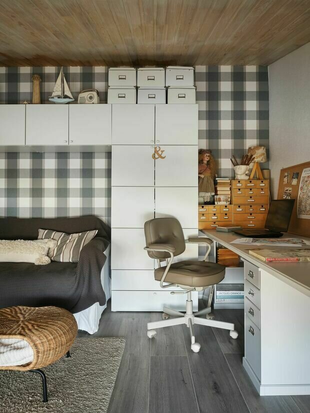 Фотография: Кабинет в стиле Скандинавский, Современный, Эклектика, Минимализм, Проект недели, Таунхаус, 4 и больше, Более 90 метров, Тюмень – фото на INMYROOM