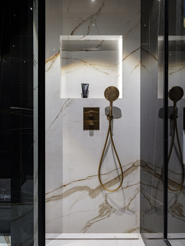 Фотография: Ванная в стиле Классический, Современный, Эклектика, Квартира, Проект недели, Москва, Ануш Аракелян, 2 комнаты, Более 90 метров – фото на INMYROOM Фотография: Ванная в стиле Классический, Современный, Эклектика, Квартира, Проект недели, Москва, Ануш Аракелян, 2 комнаты, Более 90 метров – фото на INMYROOM