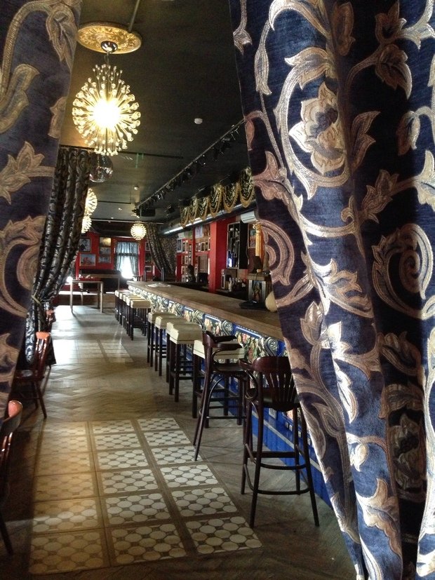 Фото из портфолио Бар SORRY, MAMA – фотографии дизайна интерьеров на INMYROOM