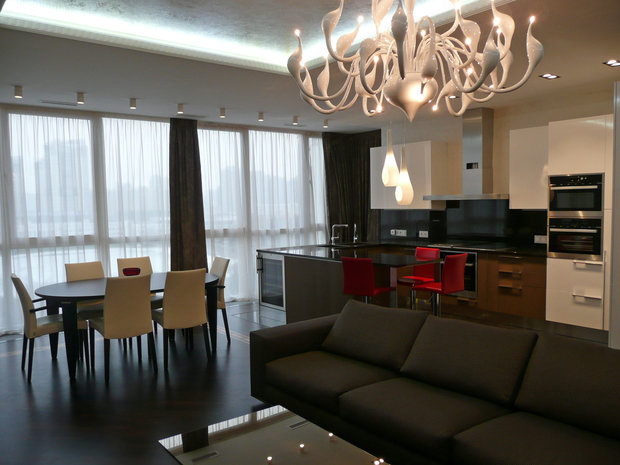 Фотография: Кухня и столовая в стиле Современный, Хай-тек – фото на INMYROOM