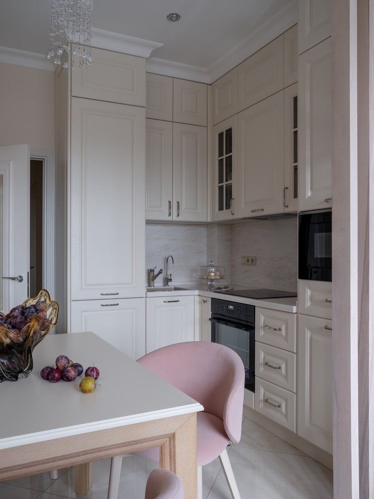 Фотография: Кухня и столовая в стиле Классический, Современный, Квартира, Проект недели, Ростов-на-Дону, 1 комната, до 40 метров, 40-60 метров, Катерина Котляровская – фото на INMYROOM