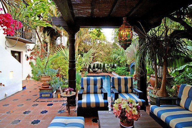 Фотография: Балкон, Терраса в стиле Восточный, Дом, Дома и квартиры, Интерьеры звезд, Калифорния – фото на INMYROOM