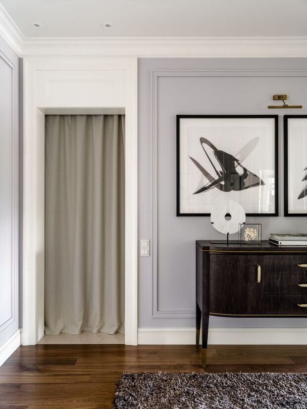 Фотография: Гостиная в стиле Классический, Квартира, Проект дня, Москва, Фрунзенская набережная, Сталинка, 4 и больше, Более 90 метров, Виктория Власова, неоклассика с элементами современного – фото на INMYROOM