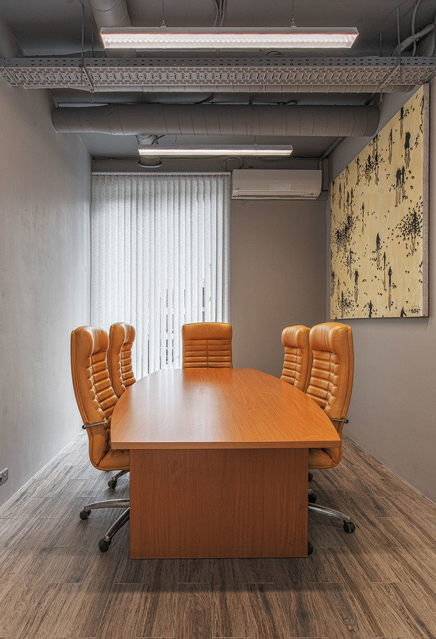 Фото из портфолио Офисное пространство – фотографии дизайна интерьеров на INMYROOM