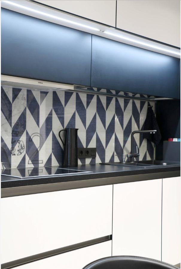 Фото из портфолио Контрасты (реализация) – фотографии дизайна интерьеров на INMYROOM