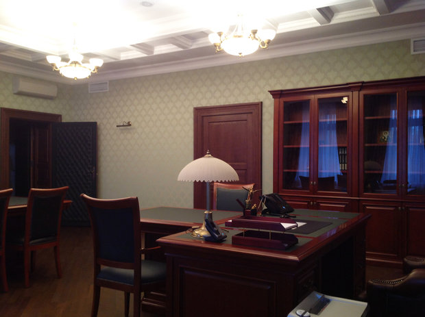 Фото из портфолио Кабинеты руководителей банка на Солянке – фотографии дизайна интерьеров на INMYROOM