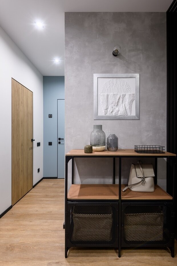 Фотография: Прихожая в стиле Лофт, Современный, Эклектика, Квартира, Проект недели, Новосибирск, 2 комнаты, 60-90 метров, Анастасия Каширская – фото на INMYROOM