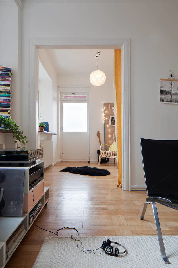 Фотография: Гостиная в стиле Скандинавский, Декор интерьера, Квартира, Дома и квартиры – фото на INMYROOM