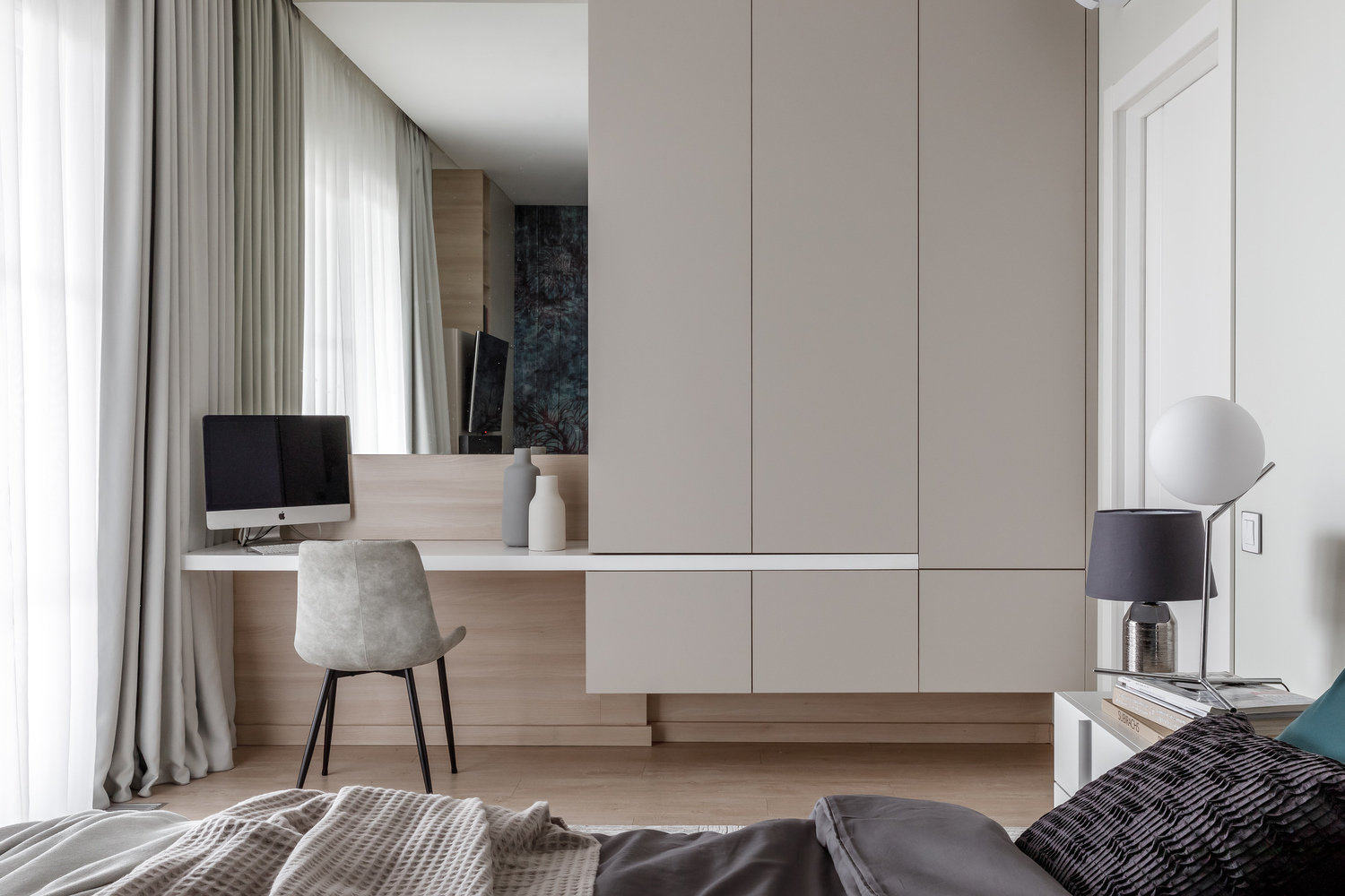 Фотография: Спальня в стиле Современный, Дом, Минимализм, Проект дня, Дом и дача, Ростов-на-Дону, 3 комнаты, Более 90 метров, Astar project – фото на INMYROOM