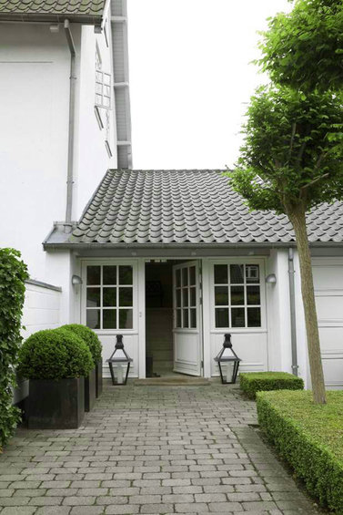 Фотография: Архитектура в стиле Классический, Современный – фото на INMYROOM