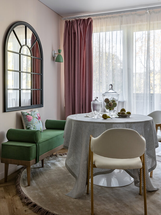 Фотография: Кухня и столовая в стиле Современный, Эклектика, Винтажный, Малогабаритная квартира, Квартира, Проект дня, Беларусь, Минск, Хрущевка, Кирпичный дом, 2 комнаты, 40-60 метров, Эльвира Мисюро – фото на INMYROOM