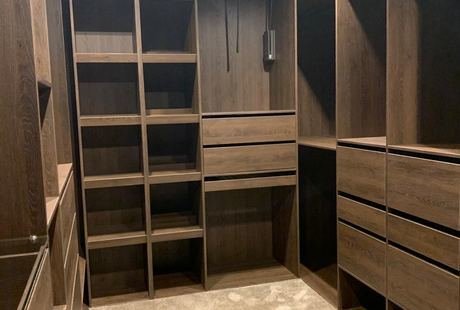 raumplus в интерьере квартиры на ул. Сергея Макеева