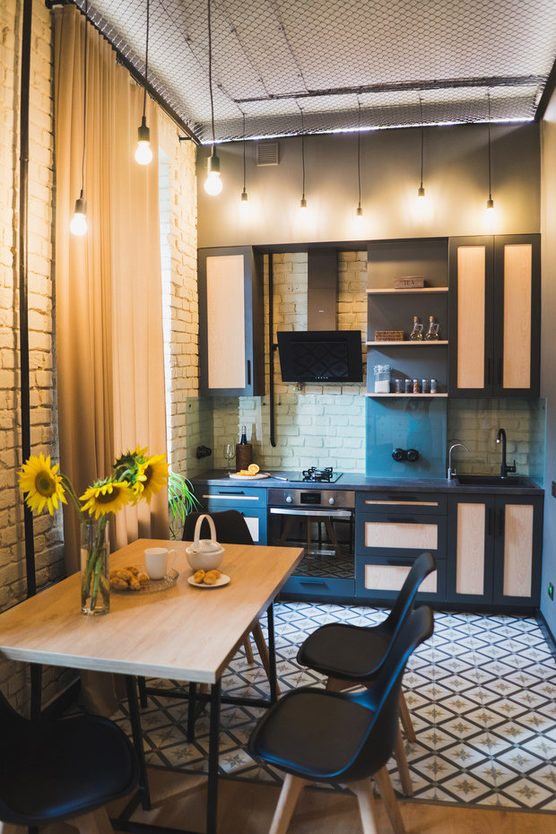 Фотография: Кухня и столовая в стиле Лофт, Квартира, Студия, Проект недели, Киев, Кирпичный дом, 60-90 метров, We Create Studio, Богдана Донец – фото на INMYROOM