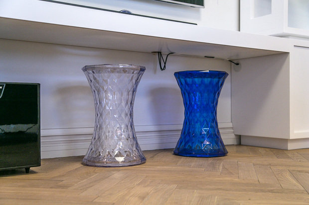 Фотография: Мебель и свет в стиле Современный, Эклектика, Гостиная, Декор интерьера, Интерьер комнат, Тема месяца – фото на INMYROOM