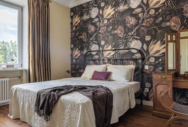 Фотография: Спальня в стиле Эклектика, Винтажный, Квартира, Проект дня, Москва, Сталинка, Кирпичный дом, 3 комнаты, 60-90 метров, эклектичный с элементами этники и современного дизайна, Екатерина Евтихиева – фото на INMYROOM