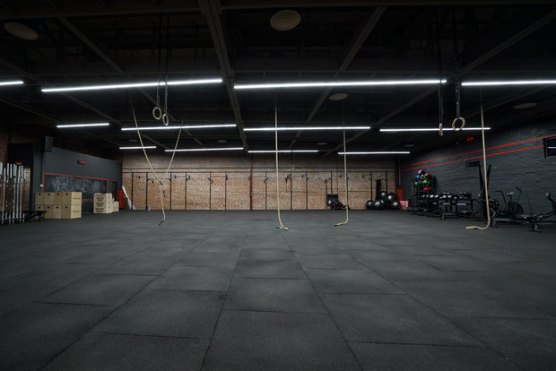 Фото из портфолио спортзал "Backstage crossfit" и кафе "Cheat meal" – фотографии дизайна интерьеров на INMYROOM