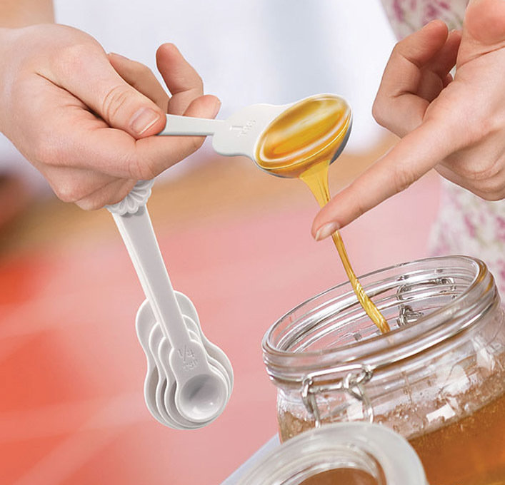 Фотография: Аксессуары в стиле Современный, Кухня и столовая, Интерьер комнат, Тема месяца – фото на INMYROOM