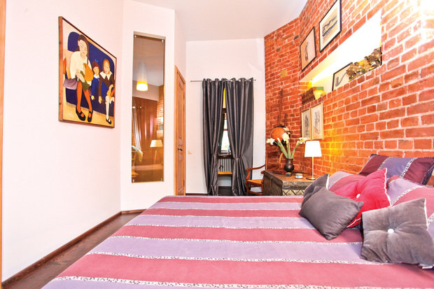 Фотография: Спальня в стиле Лофт, Декор интерьера, Дом, Дома и квартиры, Стена – фото на INMYROOM