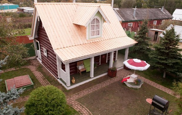 Дизайнер: Александр Жданов