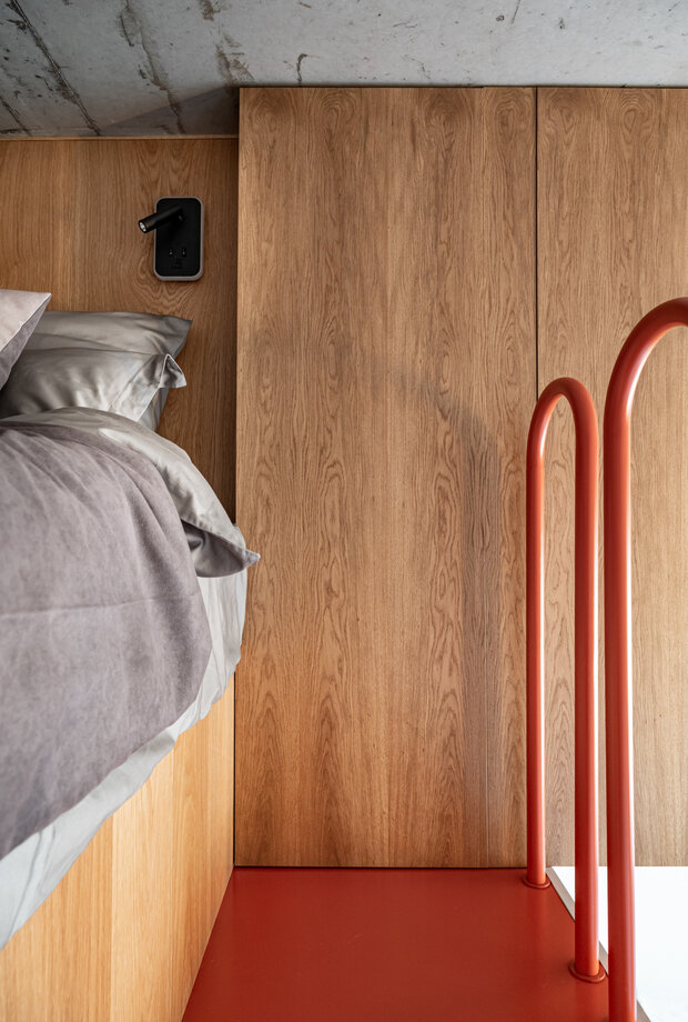 Фотография: Спальня в стиле Лофт, Современный, Эклектика, Малогабаритная квартира, Квартира, Студия, Проект дня, Санкт-Петербург, Сталинка, до 40 метров, современный с элементами лофта, Светлана Горянина – фото на INMYROOM