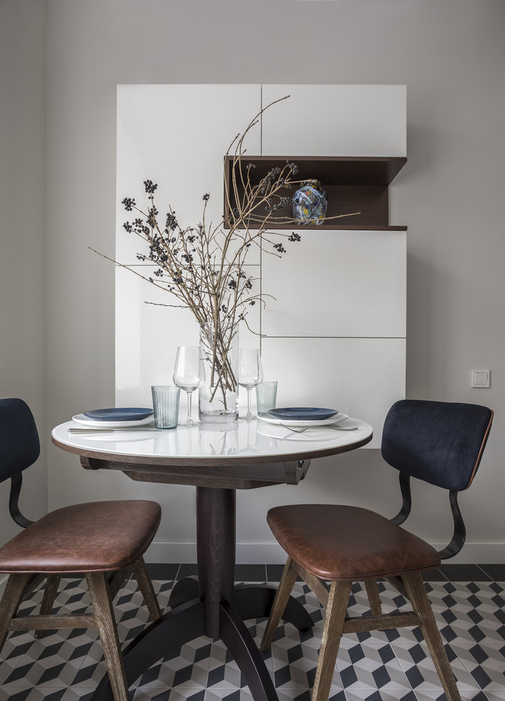 Фотография: Кухня и столовая в стиле Современный, Квартира, Проект недели, Москва, Сталинка, 2 комнаты, 40-60 метров, Карина Задвина, Porte Rouge – фото на INMYROOM