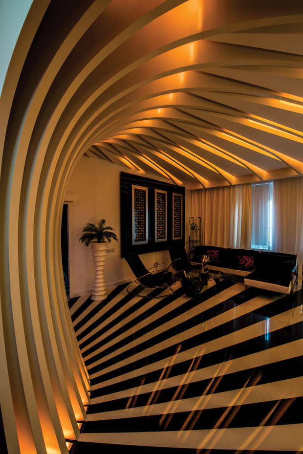 Фотография: Гостиная в стиле Хай-тек, Квартира, Дома и квартиры, Интерьеры звезд, Проект недели, Москва – фото на INMYROOM