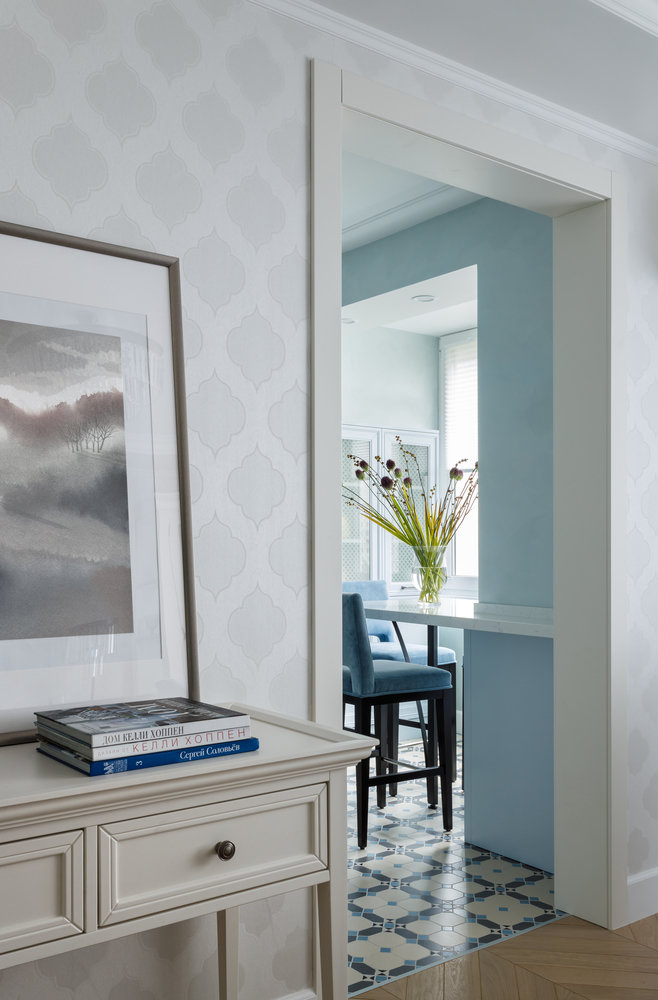 Фотография: Кухня и столовая в стиле Классический, Современный, Квартира, Проект недели, Москва, 3 комнаты, 60-90 метров, Елена Бодрова – фото на INMYROOM Фотография: Кухня и столовая в стиле Классический, Современный, Квартира, Проект недели, Москва, 3 комнаты, 60-90 метров, Елена Бодрова – фото на INMYROOM