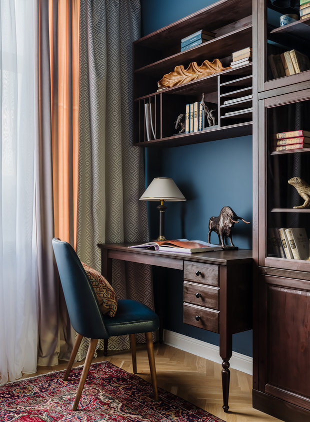 Фотография: Кабинет в стиле Восточный, Эклектика, Квартира, Проект дня, Москва, 3 комнаты, 60-90 метров, Виолетта Голубева – фото на INMYROOM